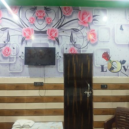Hotel K.D.Dham-Near Prem Mandir Vrindāvan Zewnętrze zdjęcie