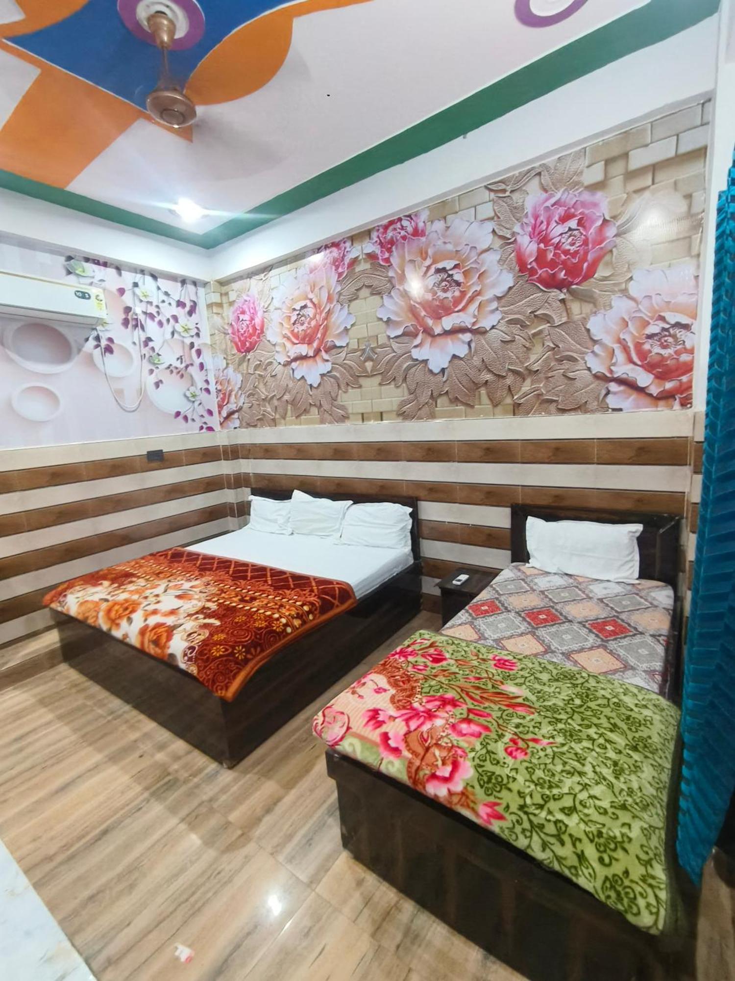 Hotel K.D.Dham-Near Prem Mandir Vrindāvan Zewnętrze zdjęcie