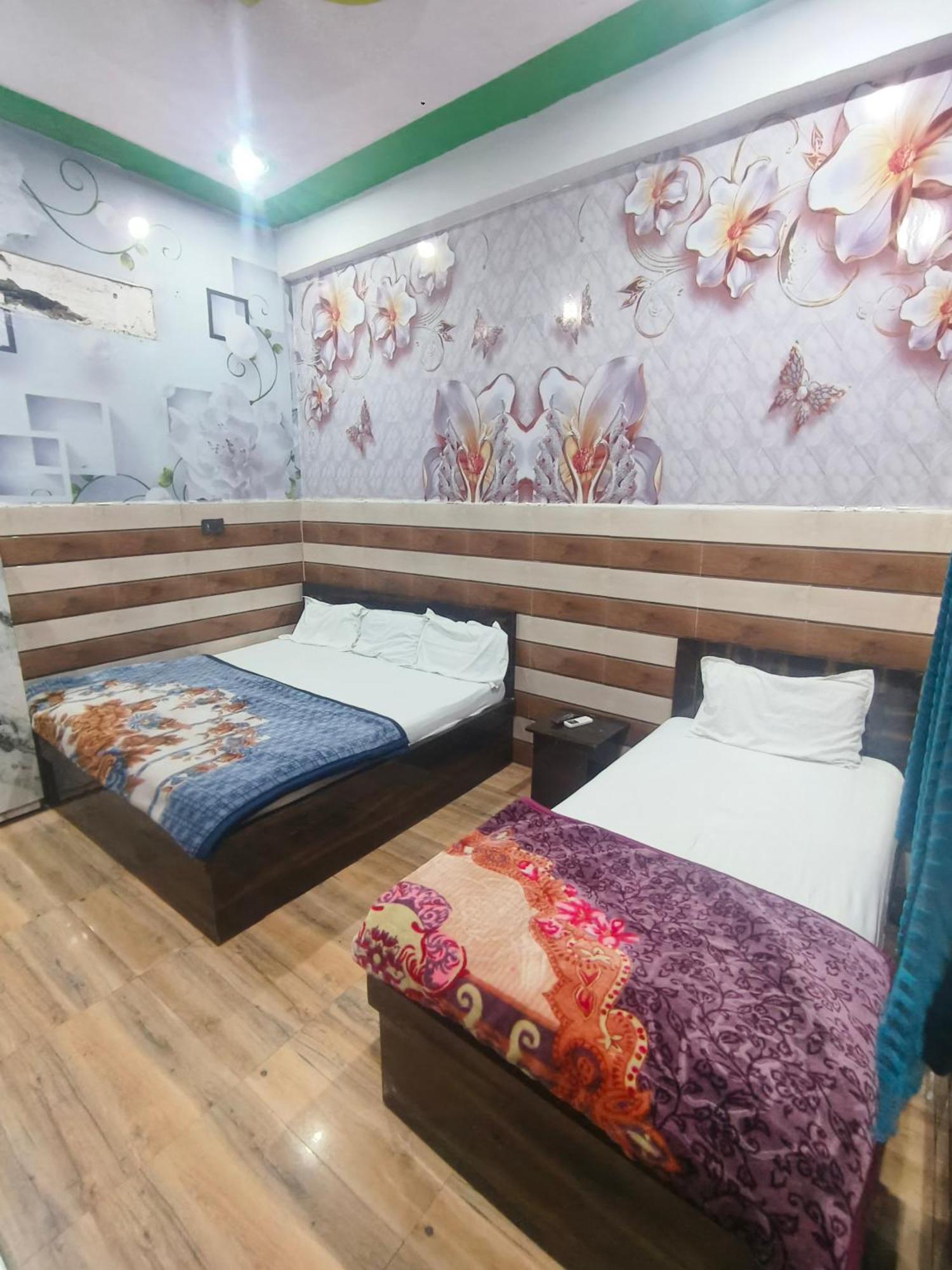 Hotel K.D.Dham-Near Prem Mandir Vrindāvan Zewnętrze zdjęcie
