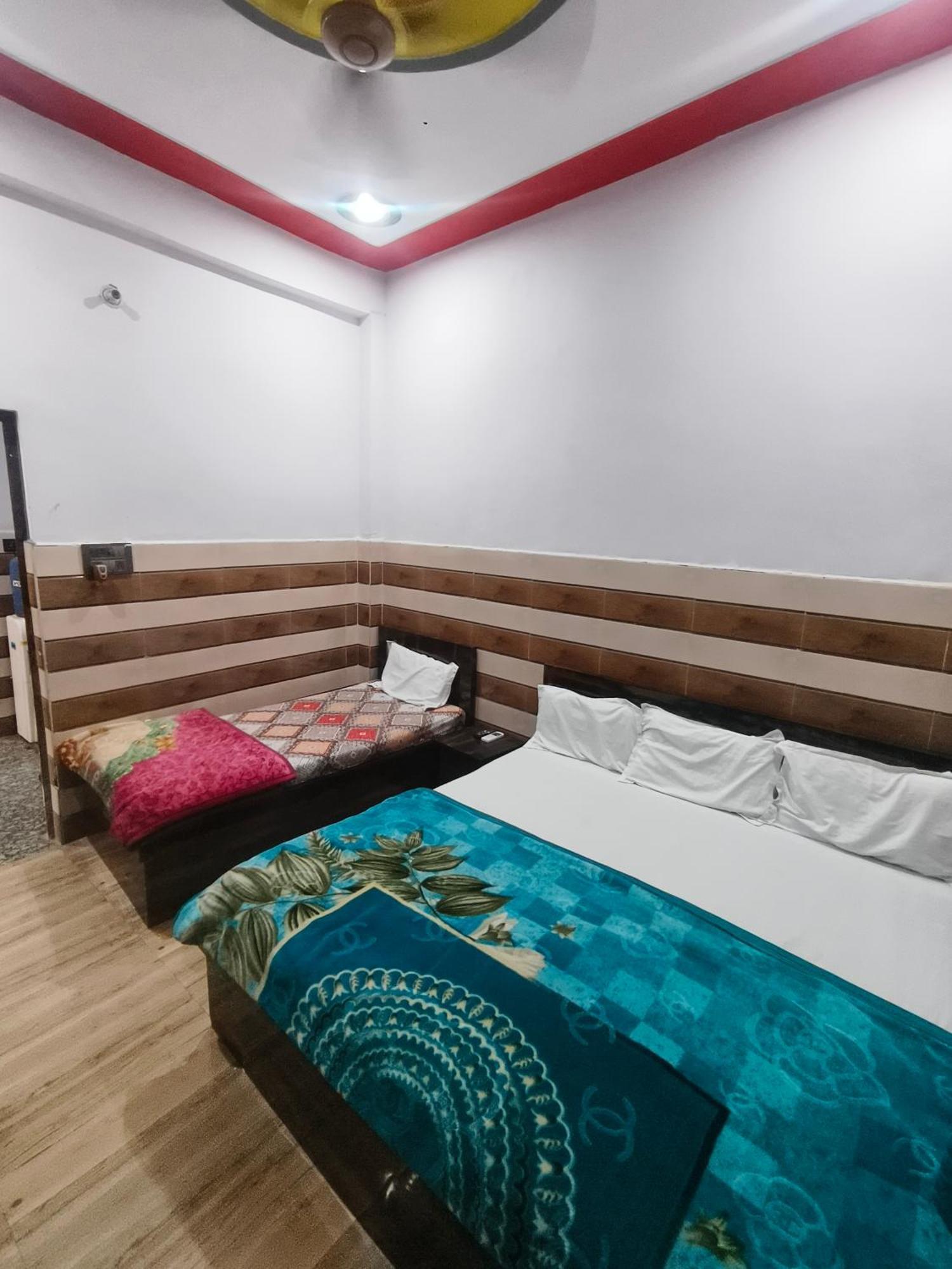 Hotel K.D.Dham-Near Prem Mandir Vrindāvan Zewnętrze zdjęcie